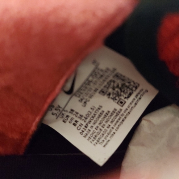 Nike Air Force 1 - Picture 7 of 8